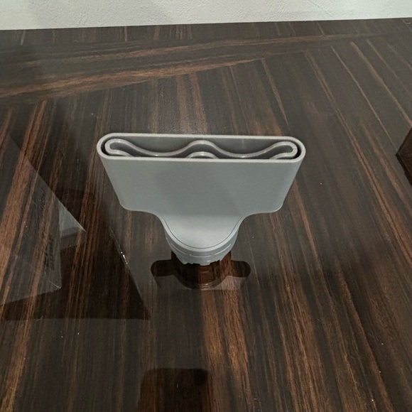 Gray Hair Styling Attachment - Picture 3 of 5